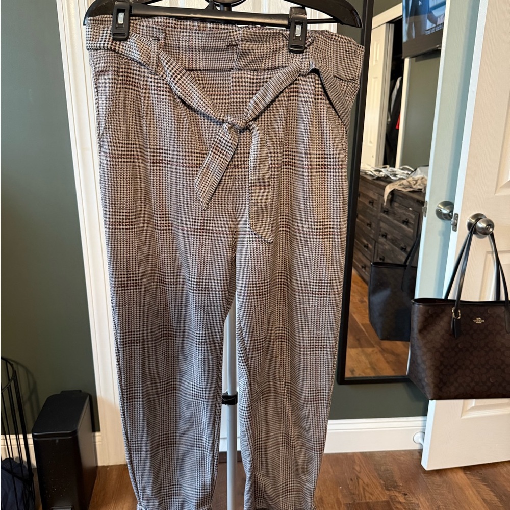 Plaid Tie-Waist Pants